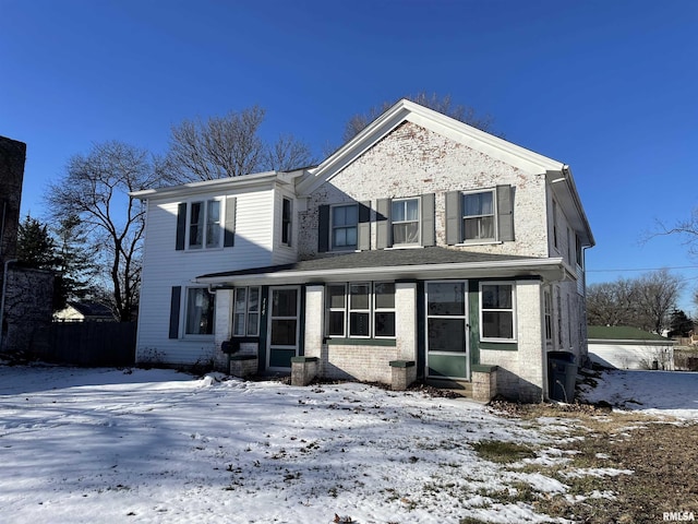 view of front property