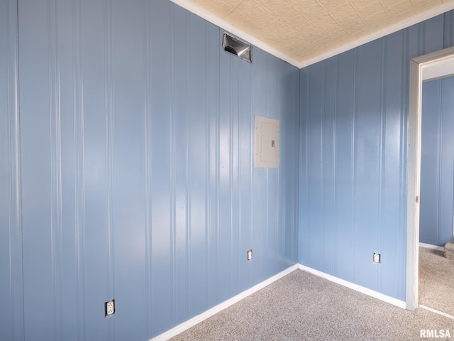 unfurnished room featuring carpet floors