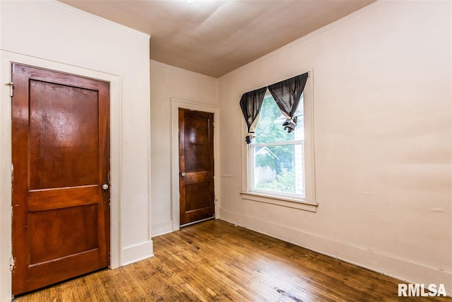 entryway featuring hardwood / wood-style floors