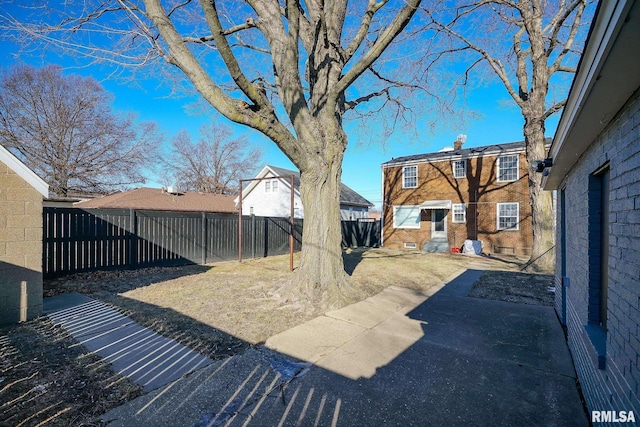 view of yard with a patio