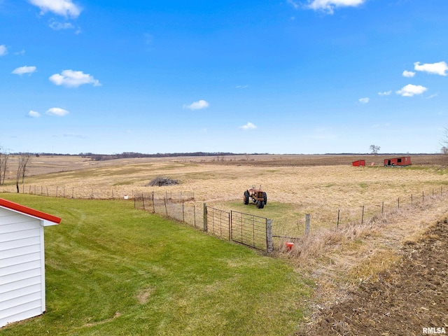 view of yard featuring a rural view