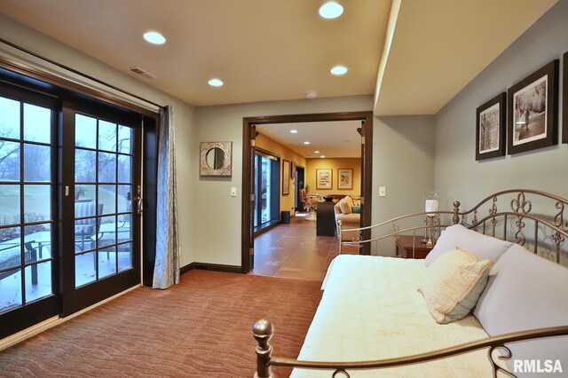 bedroom featuring carpet flooring