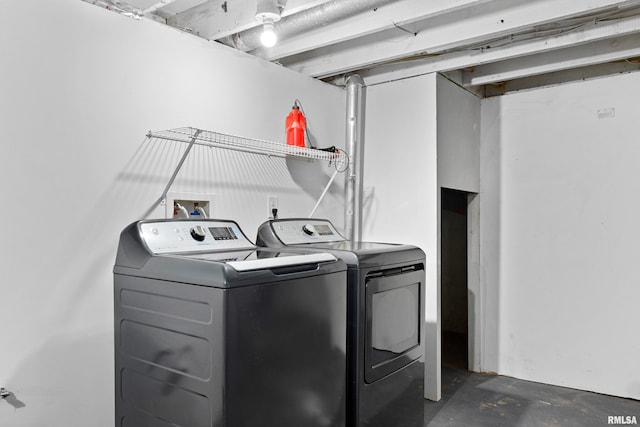 laundry area featuring washer and clothes dryer