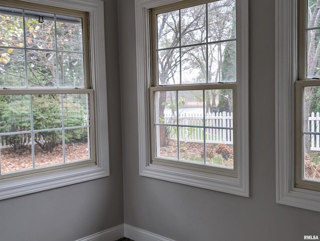 room details featuring baseboards