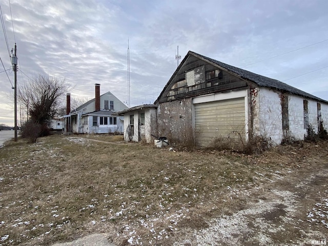 view of side of property