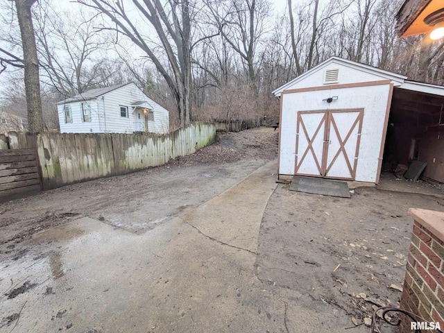 view of outbuilding