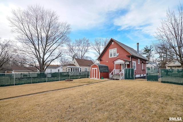 view of yard with a shed