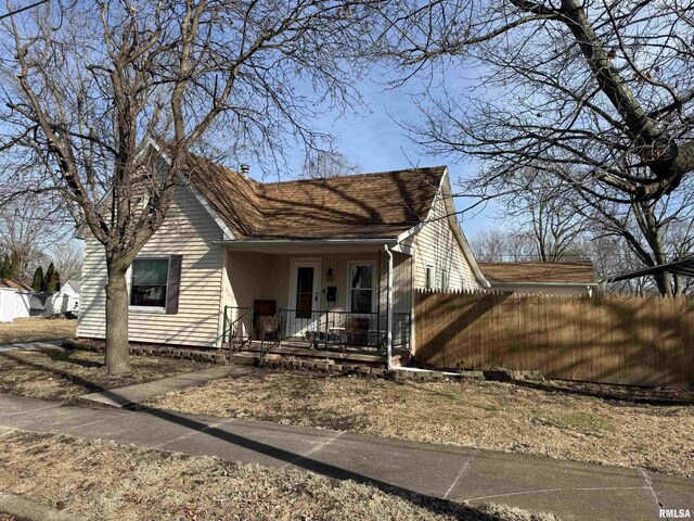 view of front of property with covered porch