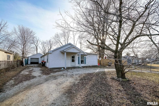 view of front of property