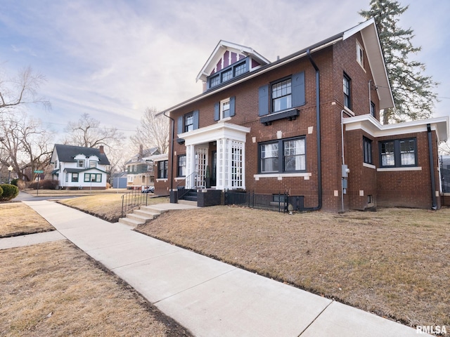 view of front of house with a front yard