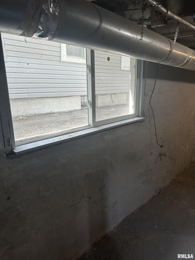 1822 N Sheridan Rd, Peoria, IL 61604 - view of unfinished below grade area