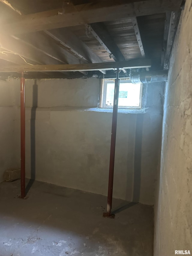 1822 N Sheridan Rd, Peoria, IL 61604 - view of basement