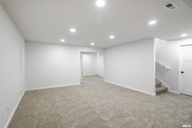 unfurnished room with carpet