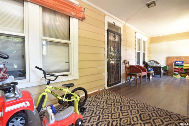 view of patio with covered porch