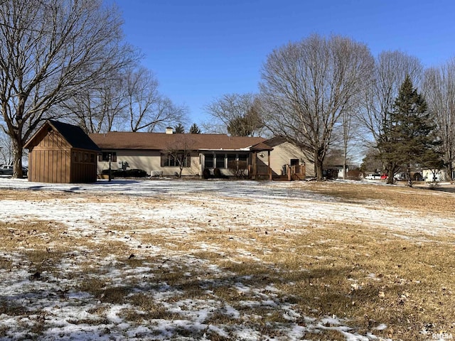 view of front of property