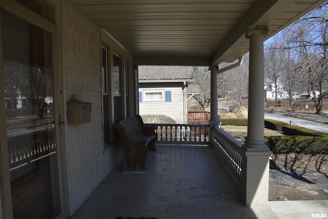 644 S Randolph St, Macomb, IL 61455 - view of patio / terrace with covered porch