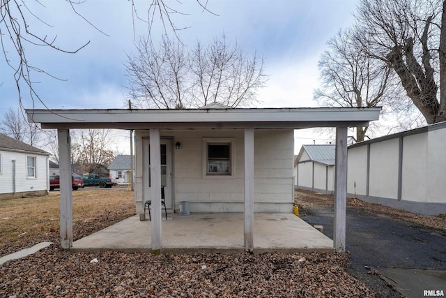 view of outbuilding