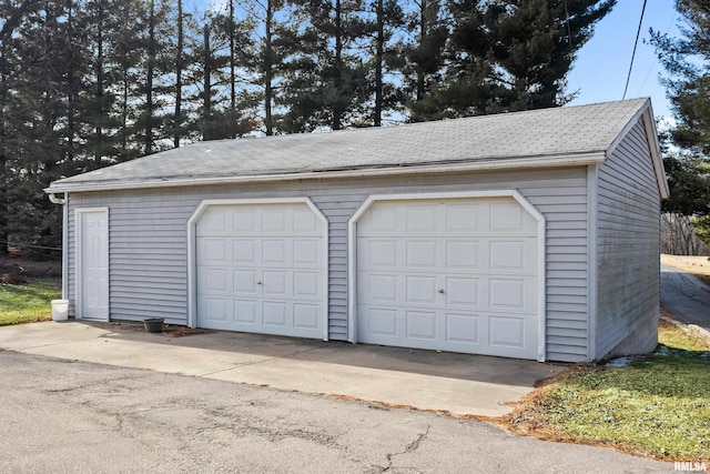 view of detached garage