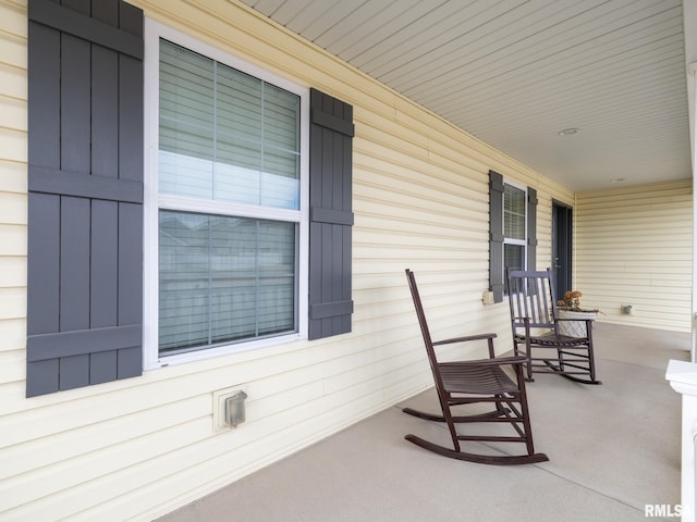 view of patio / terrace featuring covered porch