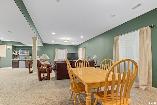 dining area featuring baseboards, visible vents, carpet flooring, and recessed lighting