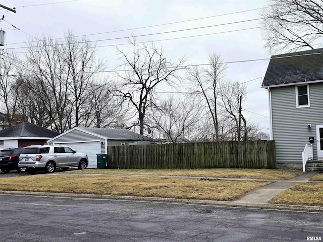 view of yard with fence