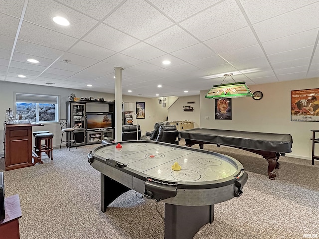 recreation room with recessed lighting, baseboards, and carpet flooring