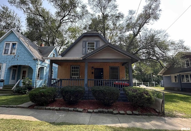 view of front of property featuring a porch