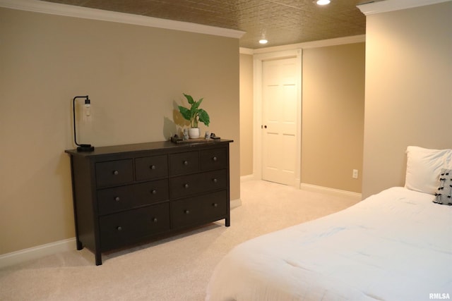 bedroom featuring recessed lighting, baseboards, light carpet, and ornamental molding