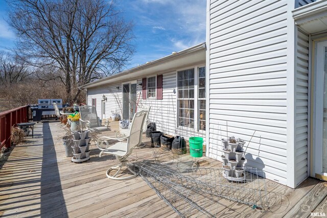 2268 E Knox St, Galesburg, IL 61401 - view of deck