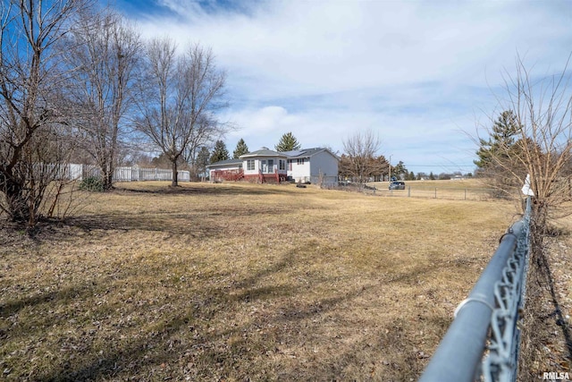 2268 E Knox St, Galesburg, IL 61401 - view of yard featuring a fenced backyard