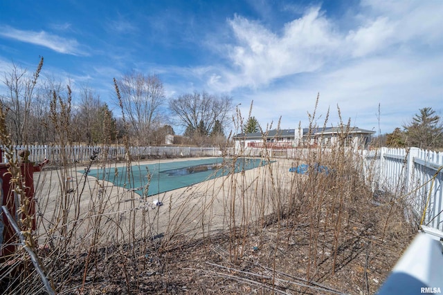 2268 E Knox St, Galesburg, IL 61401 - view of pool with a fenced in pool and fence