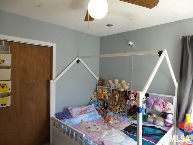 bedroom with a ceiling fan