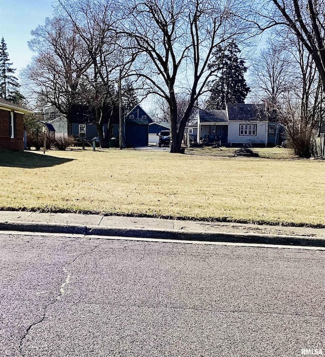 454 E Prospect St, Farmington, IL 61531 - photo 17