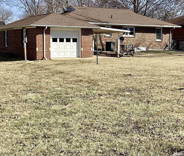 454 E Prospect St, Farmington, IL 61531 - photo 7