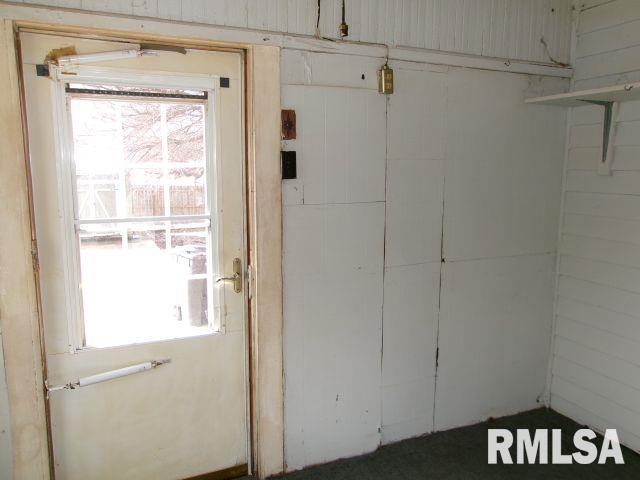1209 S 4th St, Pekin, IL 61554 - below grade area with healthy amount of natural light