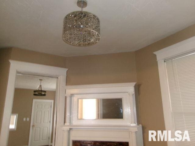 1209 S 4th St, Pekin, IL 61554 - detailed view