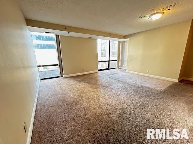 125 SW Jefferson Ave Unit W2N, Peoria, IL 61602