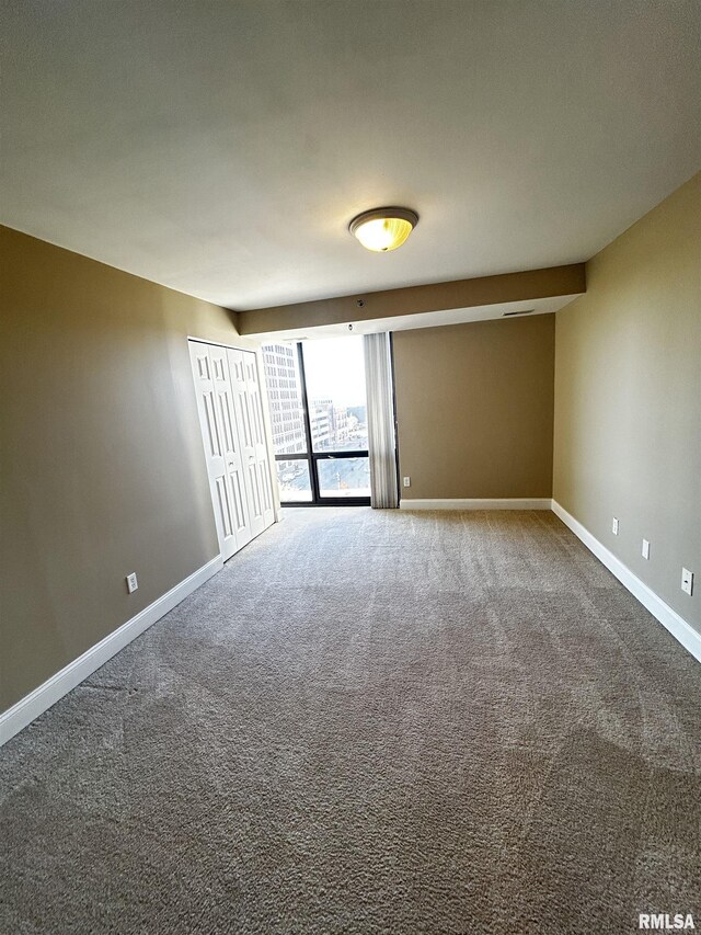 123 SW Jefferson Ave Unit E7W, Peoria, IL 61602