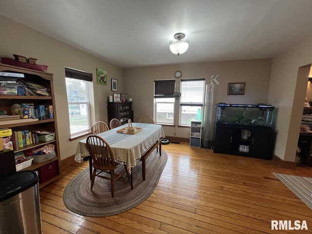822 S Mcarthur St, Macomb, IL 61455 - dining space featuring light wood finished floors