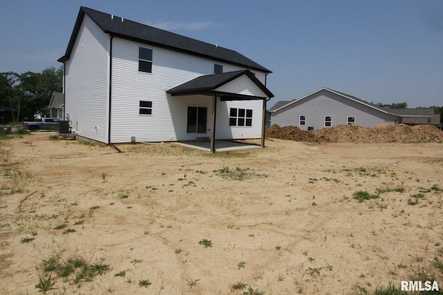106 Samuel Ct, Washington, IL 61571 - back of property with a patio area