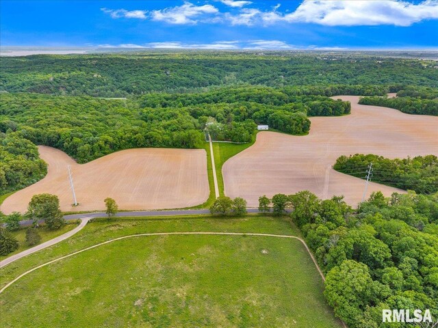 000 W Singing Woods Rd, Edelstein, IL 61526