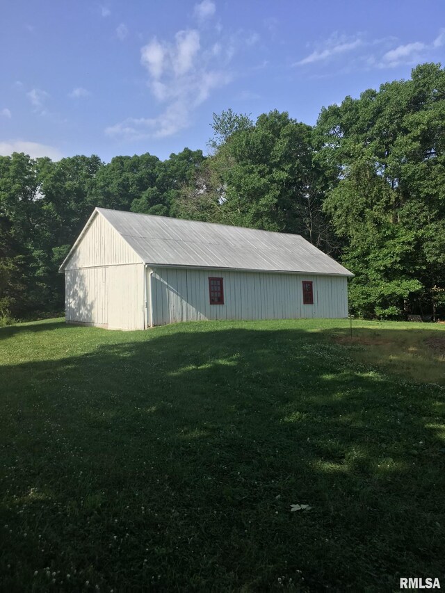 000 W Singing Woods Rd, Edelstein, IL 61526