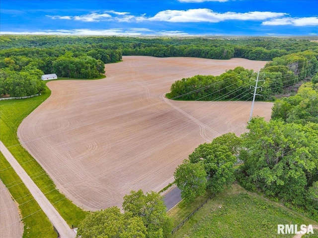 000 W Singing Woods Rd, Edelstein, IL 61526