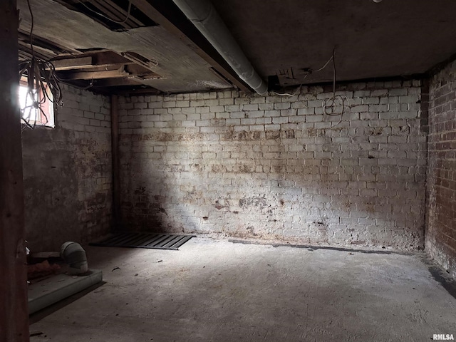 view of unfinished below grade area
