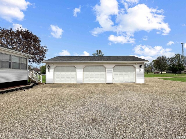 370 W Carter St, Fairview, IL 61432 - view of detached garage