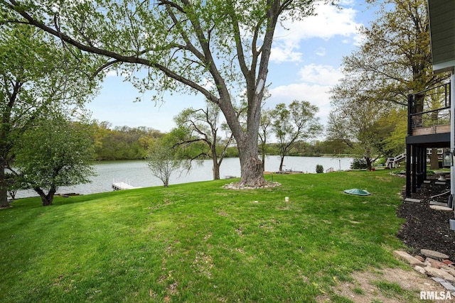 view of yard with a water view