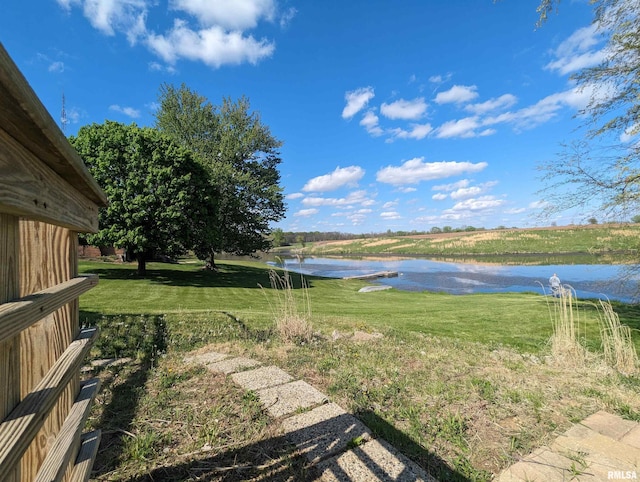 3809 N Fisk Rd, Astoria, IL 61501 - view of yard with a water view