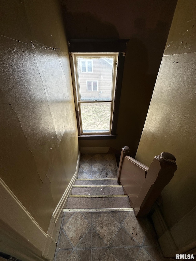 707 E Ravine Ave, Peoria, IL 61603 - view of stairs