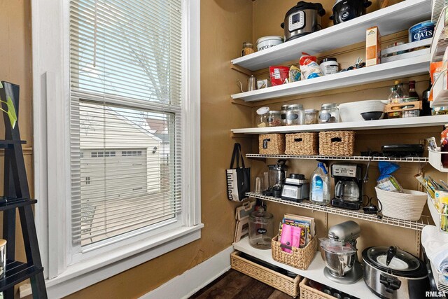 1122 N Broad St, Galesburg, IL 61401 - view of pantry