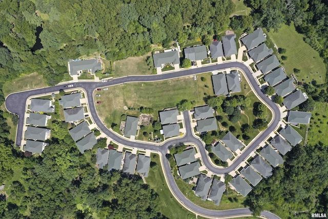 5727 W Woodbriar Ln, Peoria, IL 61615 - aerial view of property and surrounding area with nearby suburban area